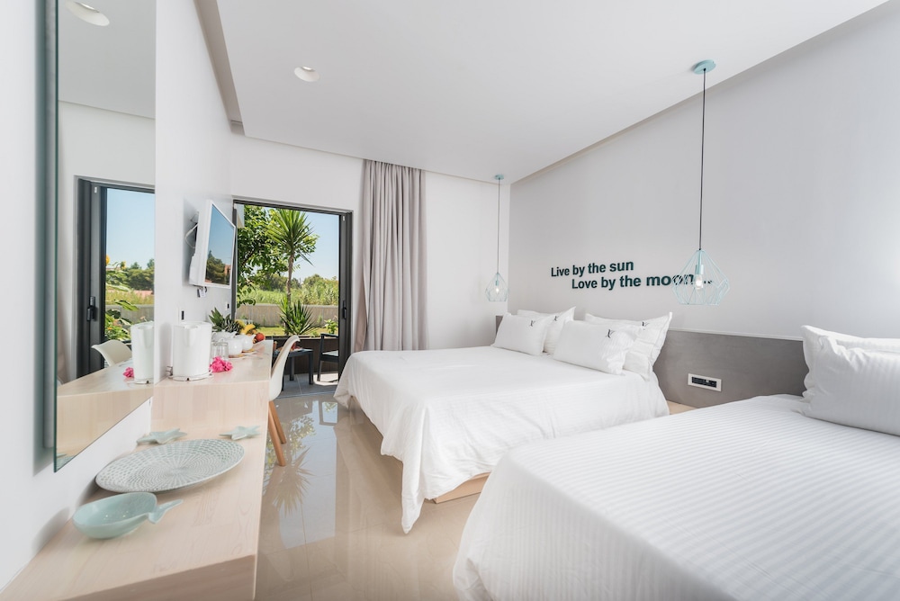 Venus Resort 4/40