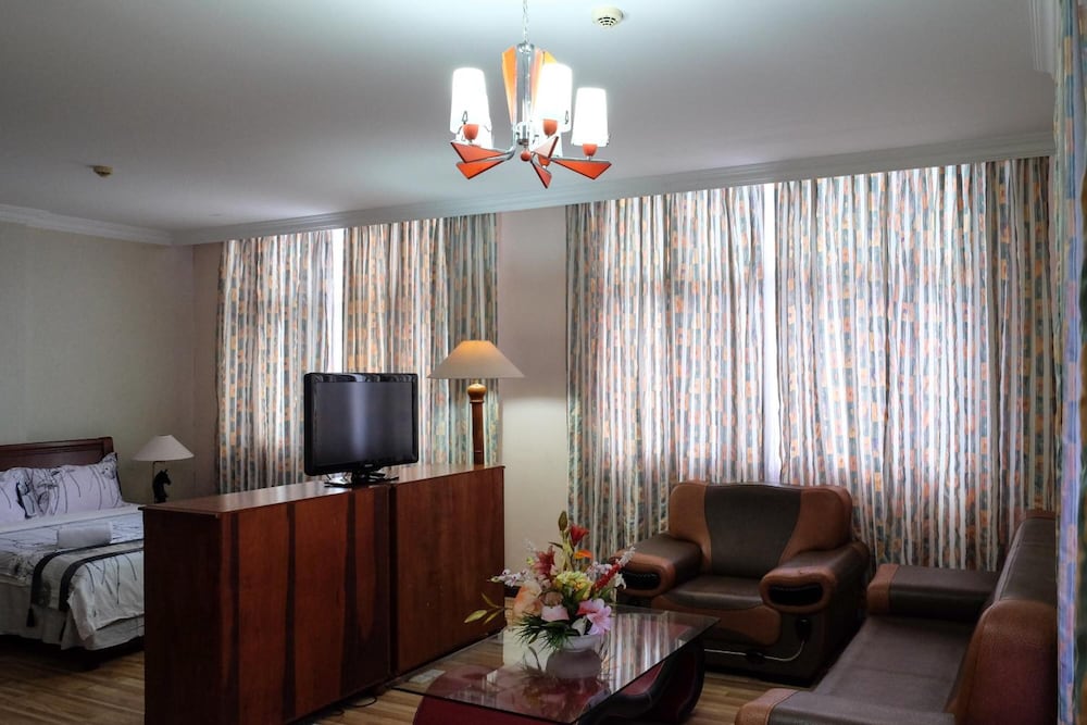 Jeruton Hotel 35/44