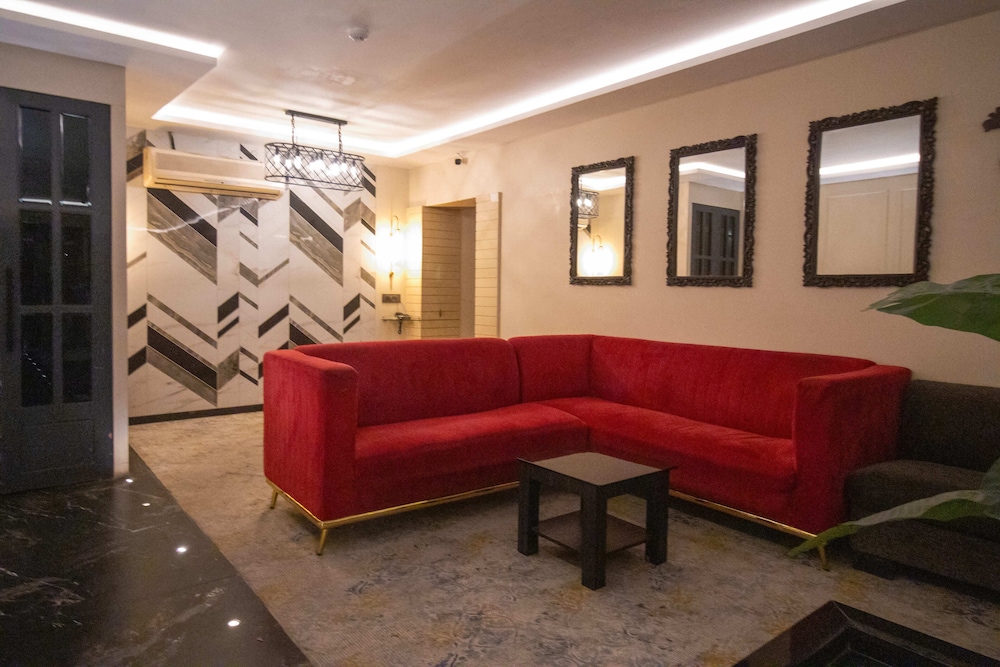Gulf Hotel 31/49