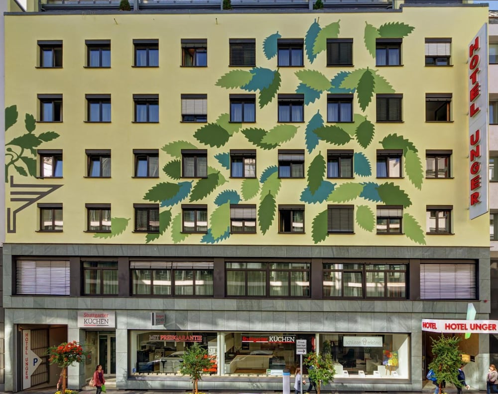 UNGER HOTEL 2/61