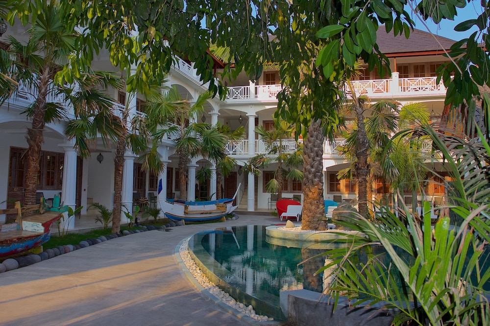 Ok Divers Resort & Spa 68/76