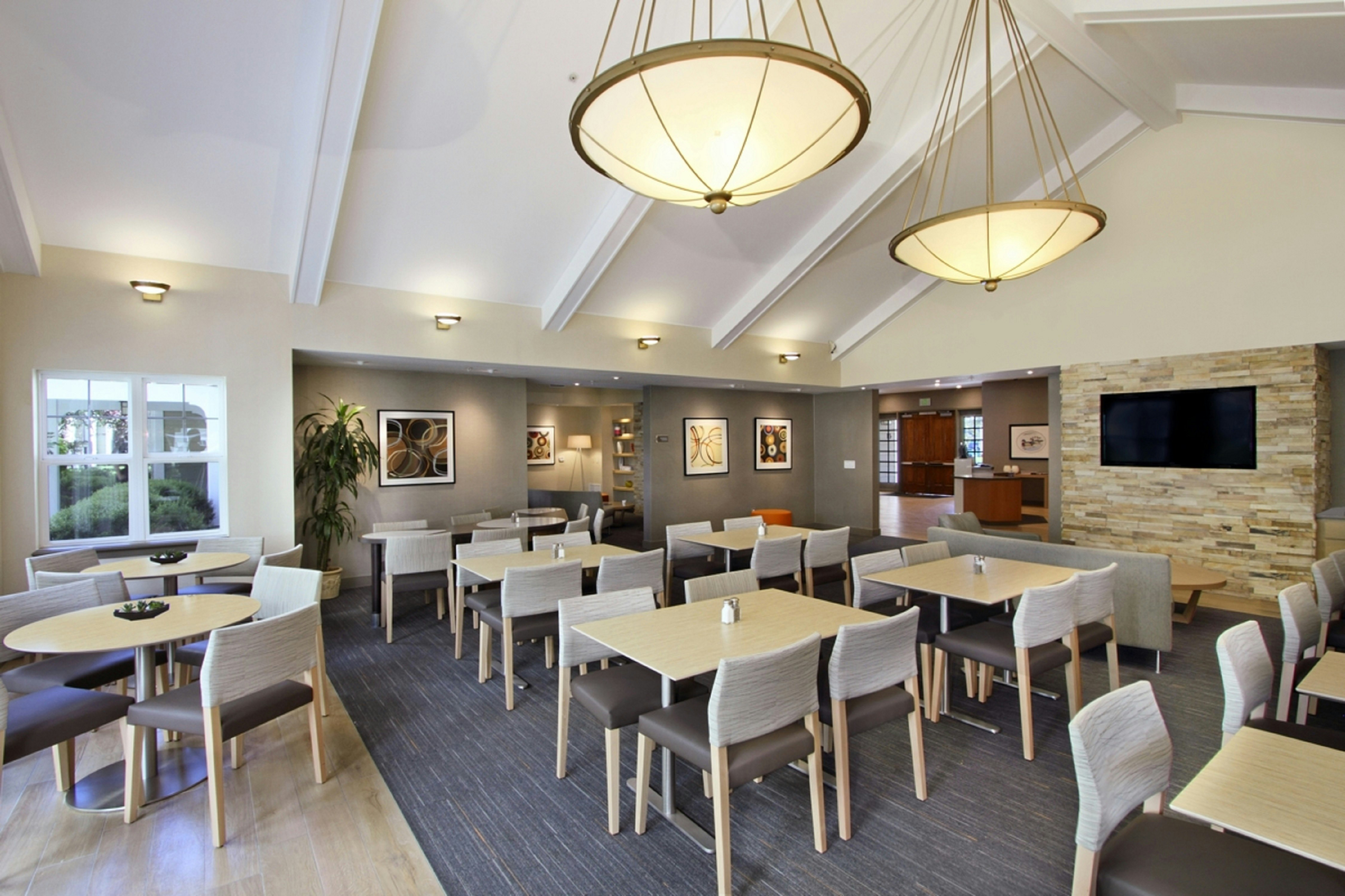 Homewood Suites By Hilton Newark-Fremont 13/25