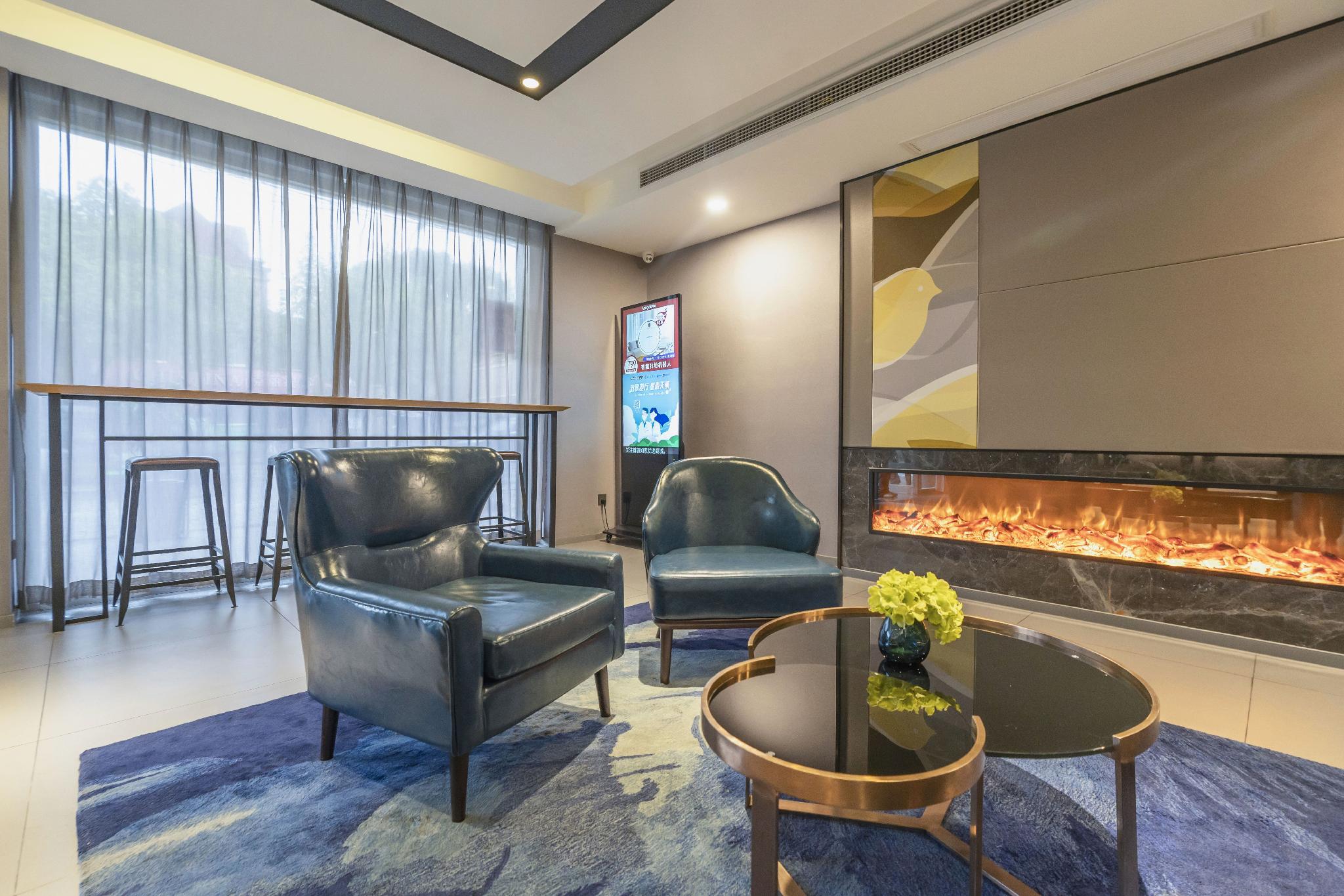 Home Inn Selected (Shanghai Hongqiao Gubei Yaohong Road Metro Station) 37/53