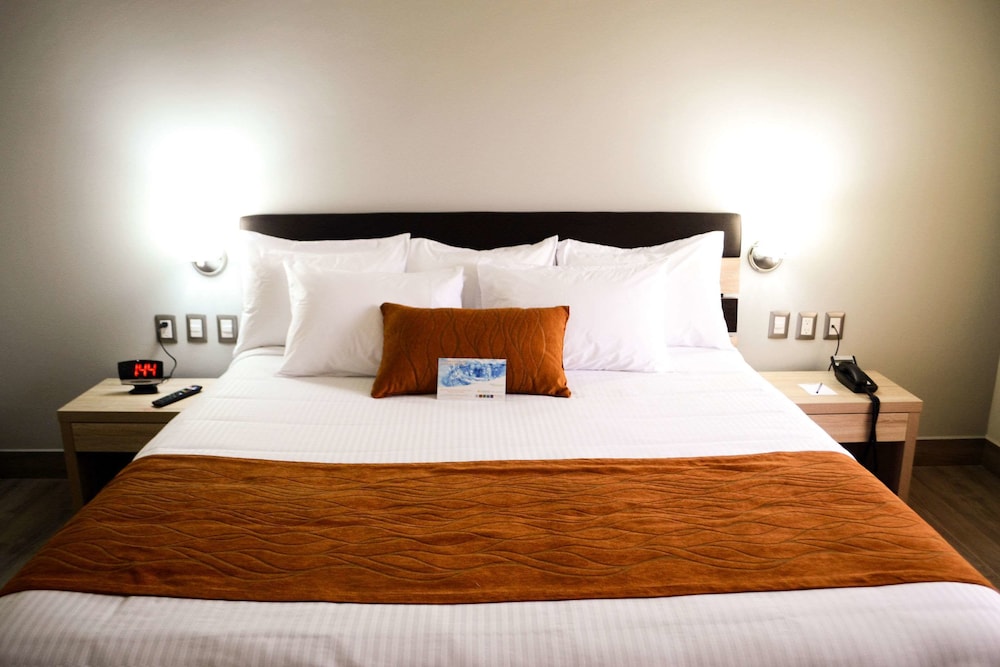 Comfort Inn Irapuato, GUA 18/43