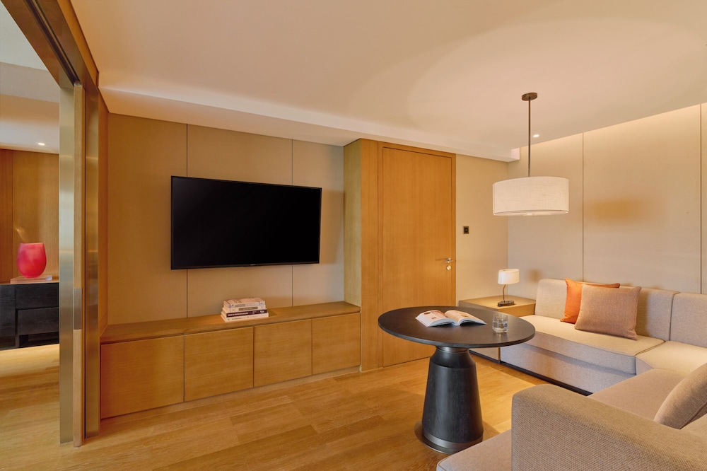 Hyatt Regency Shenzhen Airport 58/69