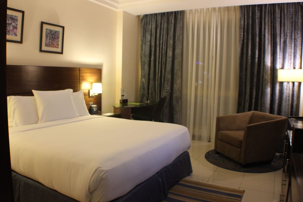 DoubleTree by Hilton Hotel Aqaba 10/70