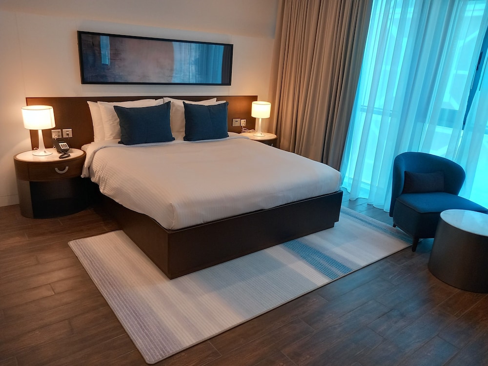 C - Hotel and Suites Doha 17/50
