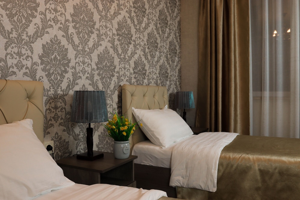 De'mar Hotel 12/50