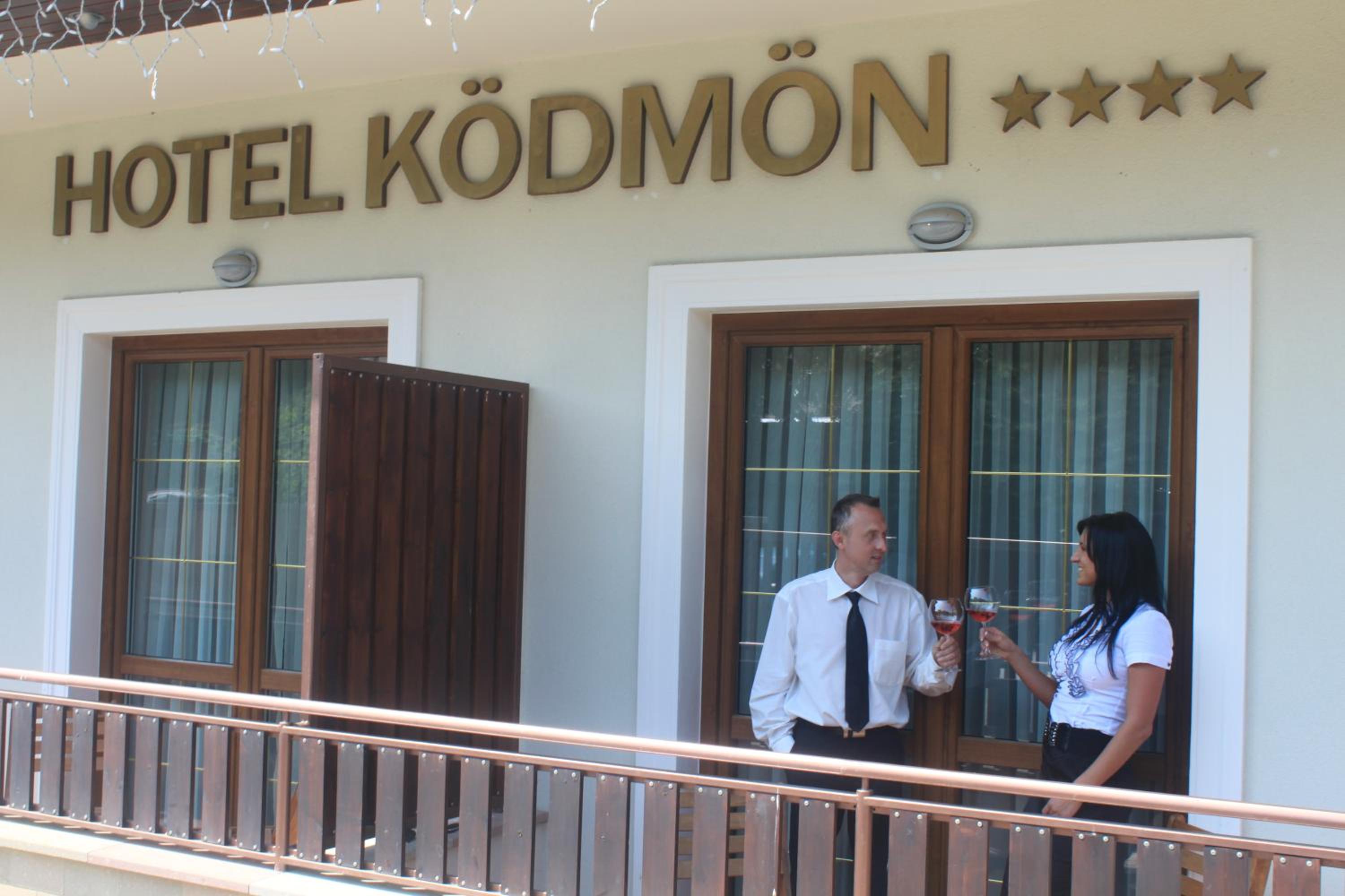 Kodmon 13/53