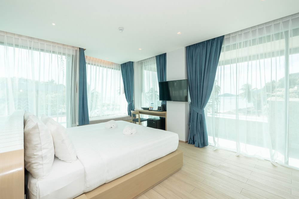 Panwaburi Beachfront Resort 15/50