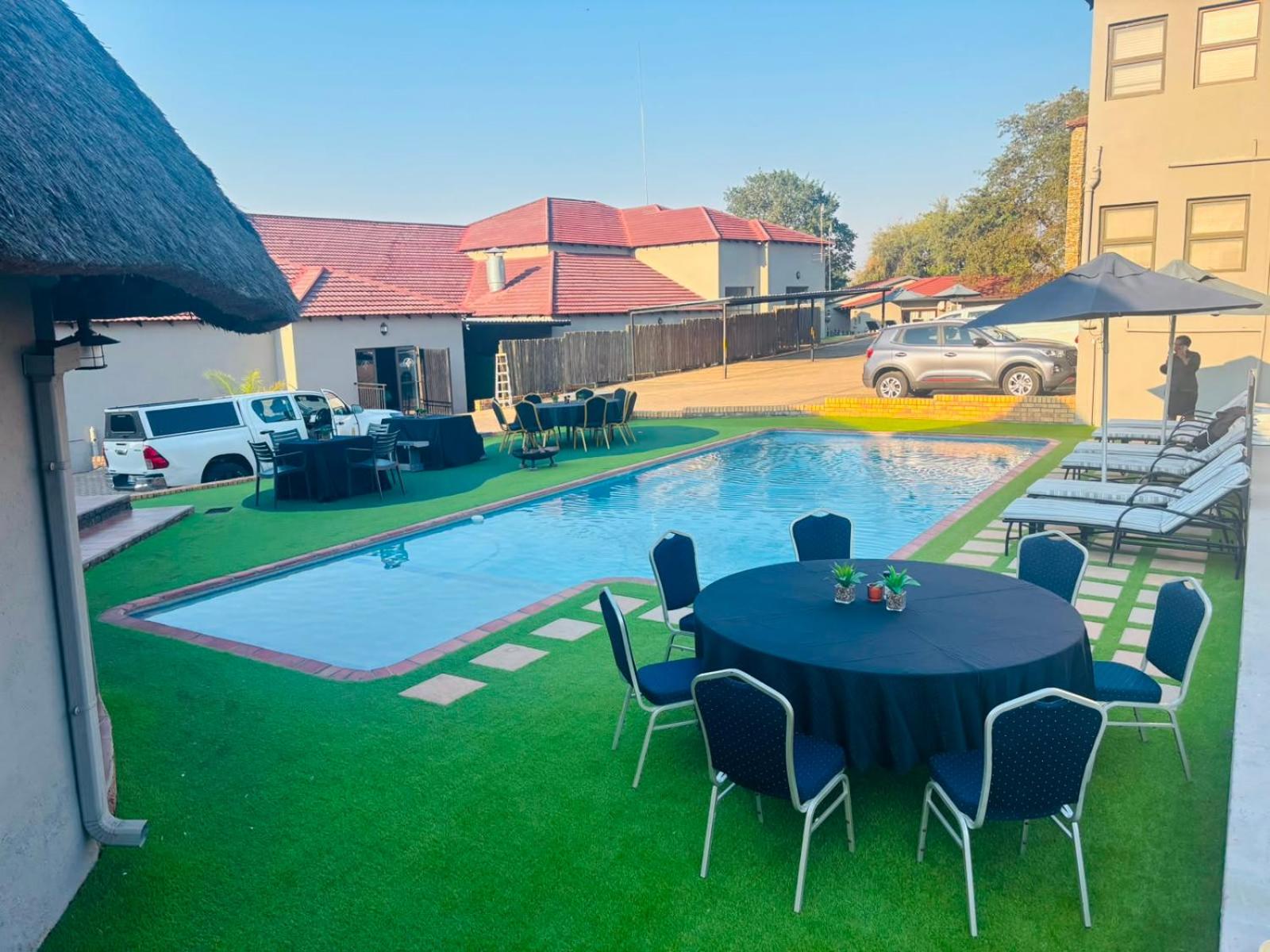 VAHLAVI LODGE 22/30