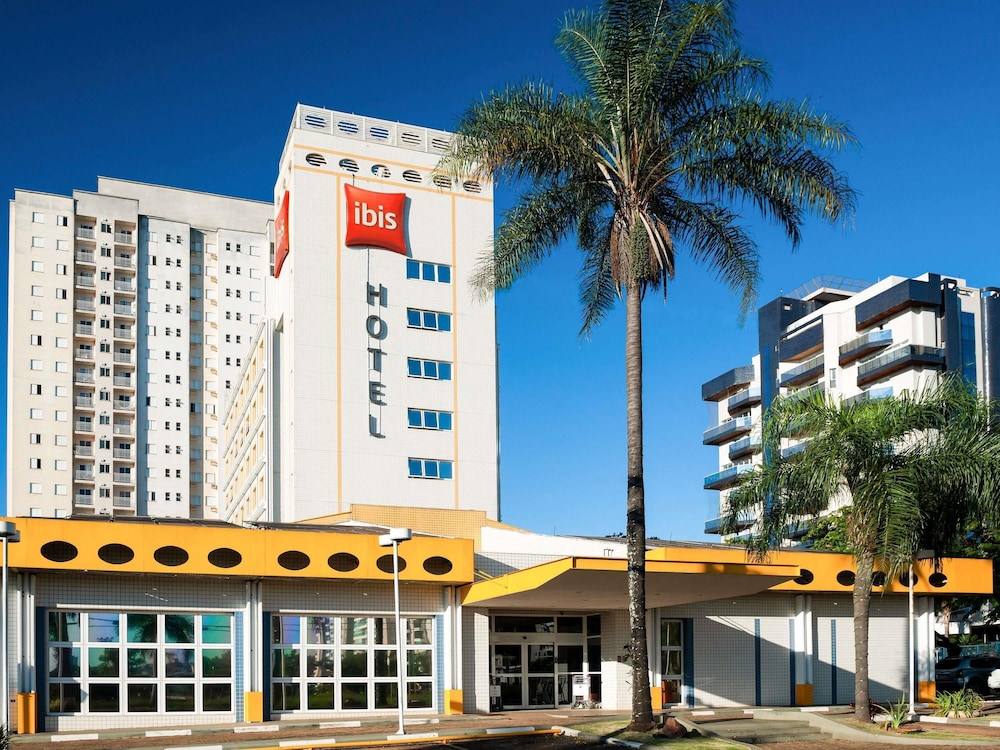 Ibis Sao Carlos 1/48