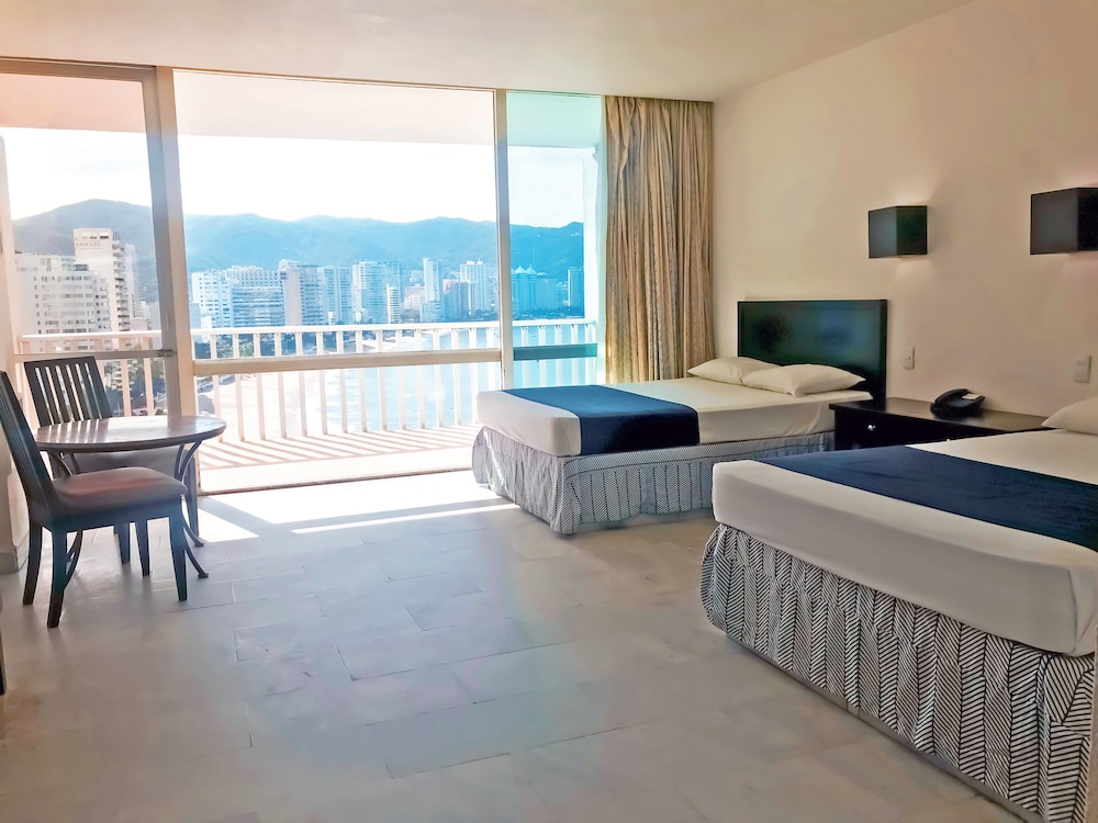 El Presidente Acapulco 23/43