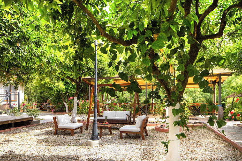 Orange Garden Hotel Akyaka، مرماريس 35/50