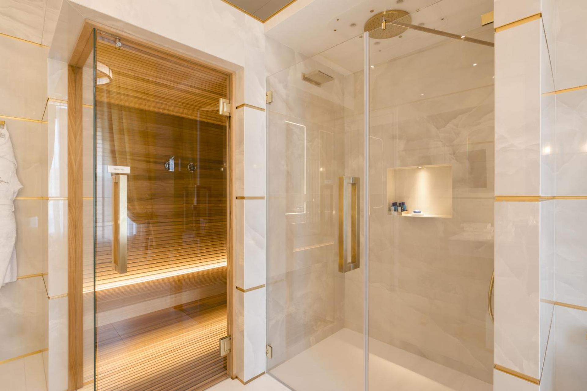 Suite, Sauna