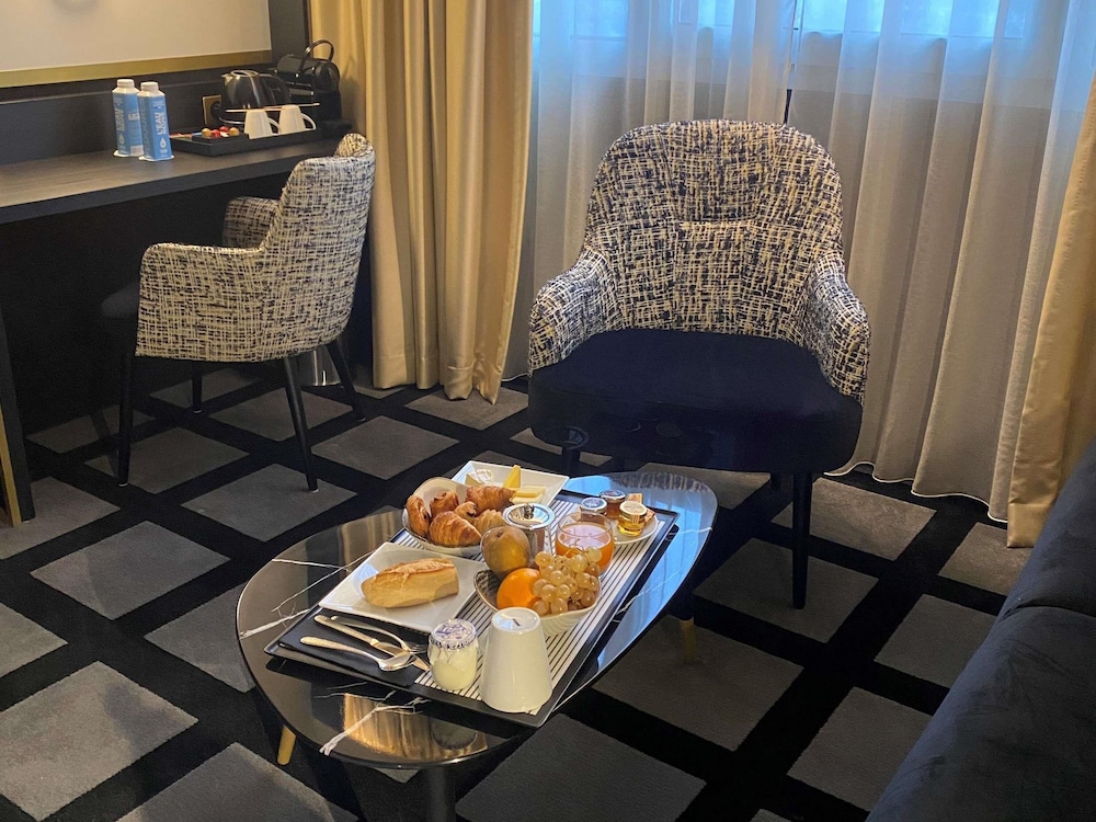 MERCURE ORLEANS CENTRE 43/62