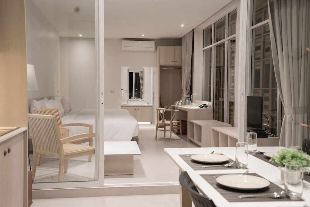 Tri-Shawa Resort 24/45