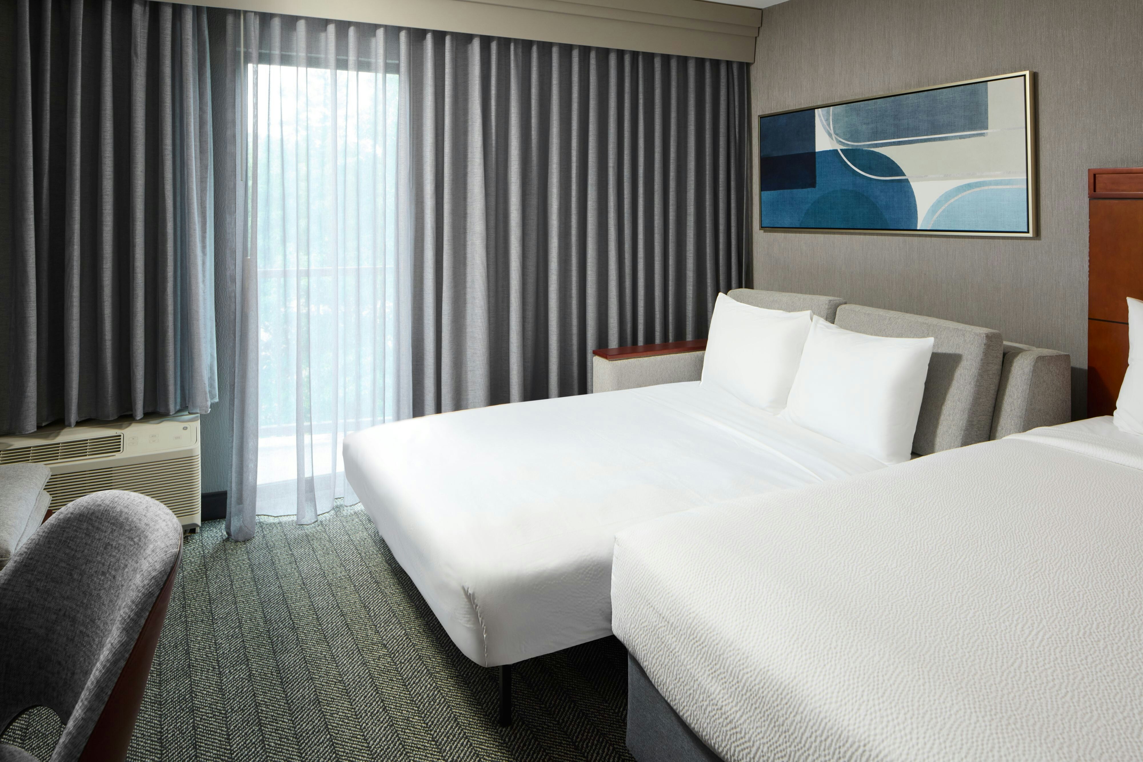 Courtyard By Marriott Waldorf 3/7