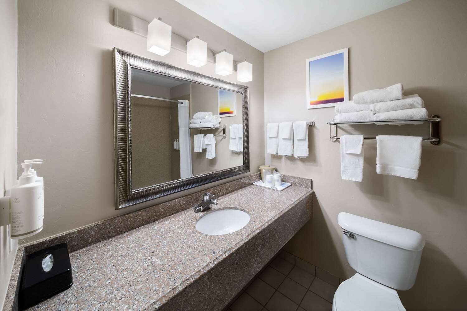Days Inn By Wyndham Oklahoma City 22/24