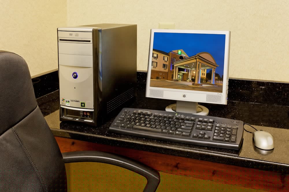 Holiday Inn Express Hotel And Suites Sylacauga 28/52