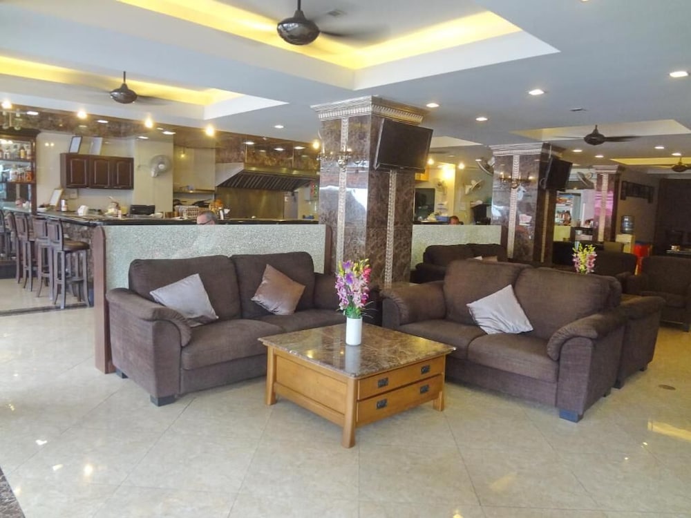 Maleez Lodge Hotel And Restaurant 32/52