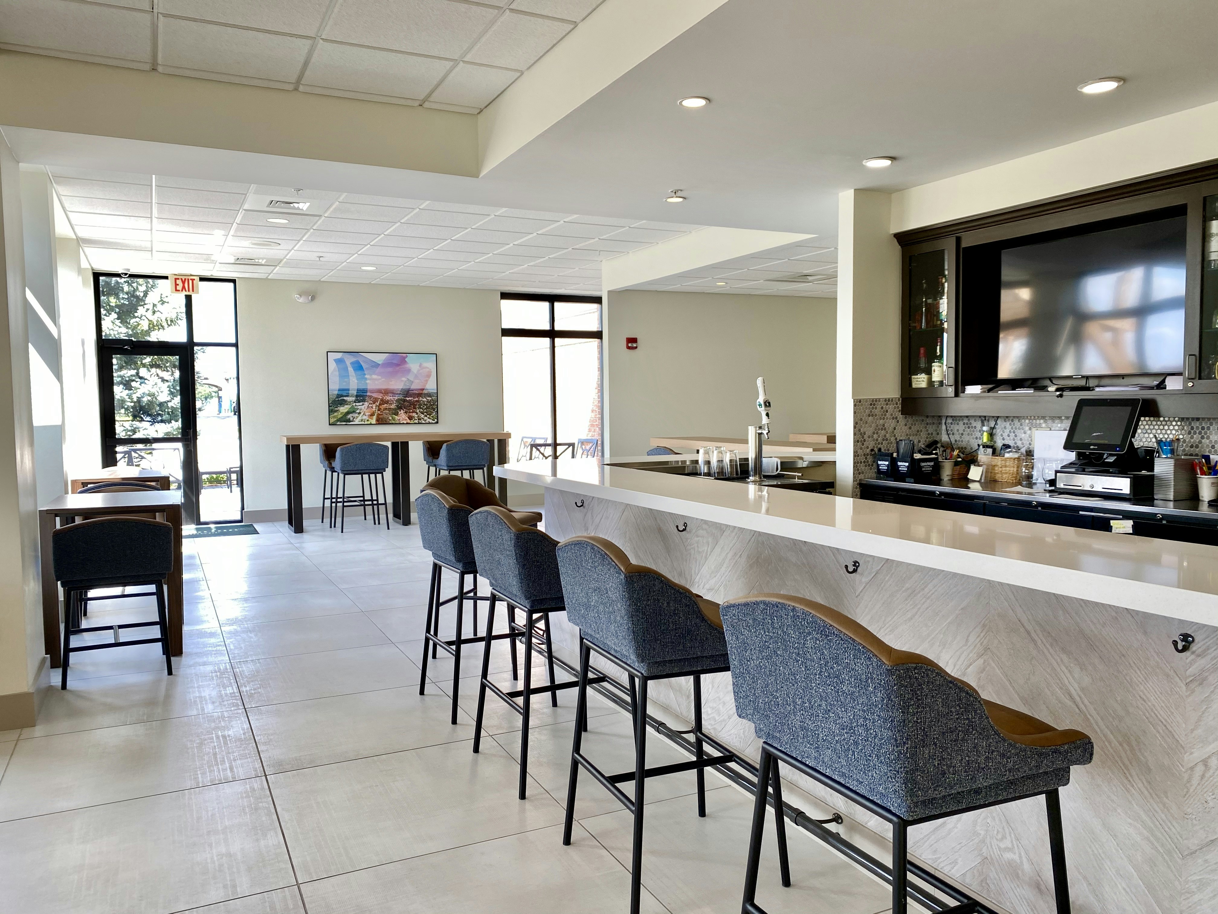 Hilton Garden Inn Oconomowoc 53/74