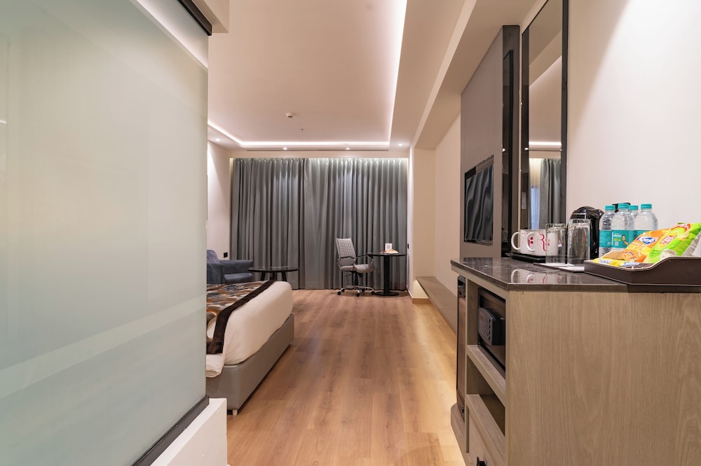 Regenta Place Amritsar 67/92