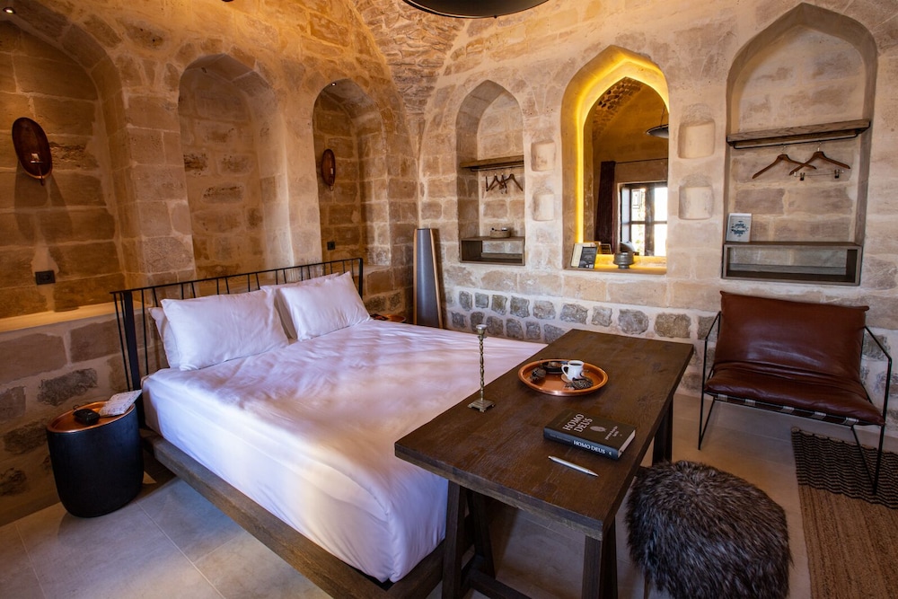 Mirsoum Hotel 7/34