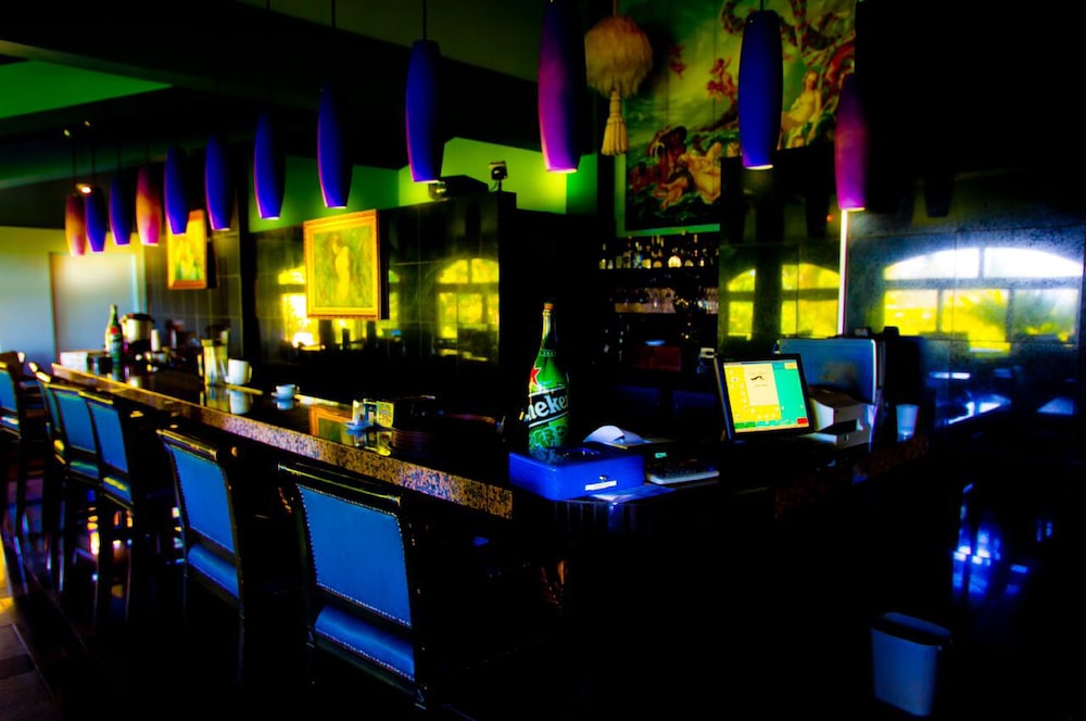 Las Olas Beach Resort 39/50