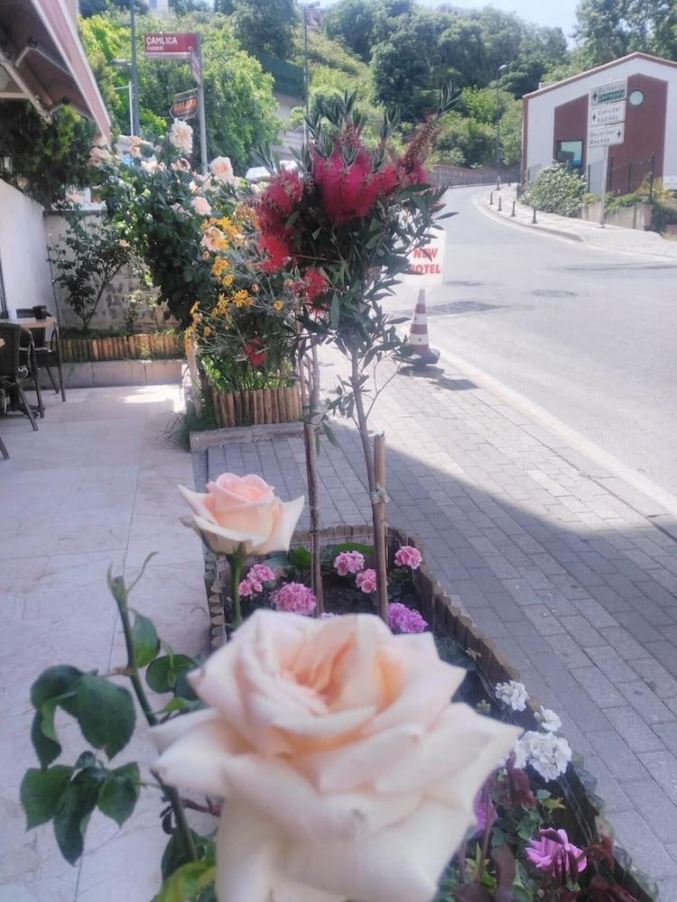New Beylerbeyi Hotel 21/23