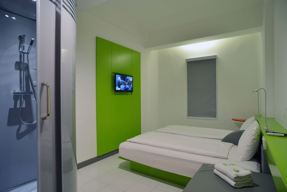 Room, Smoking, POP! HOTEL KEMANG JAKARTA 2/5