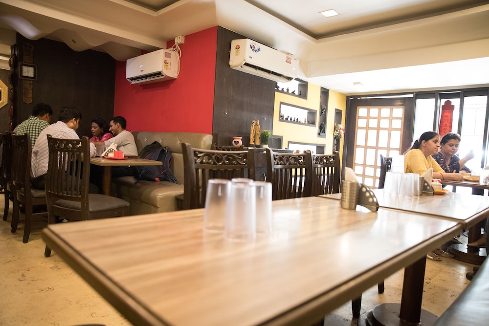 Hotel Alibaba Mumbai 25/31