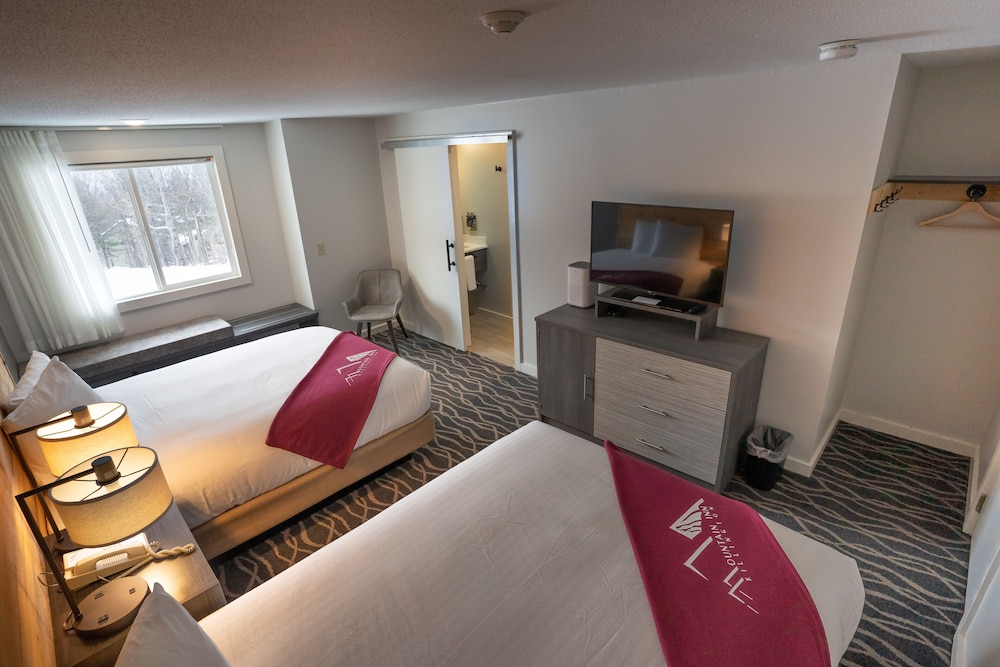 Standard, 2 Queen Beds