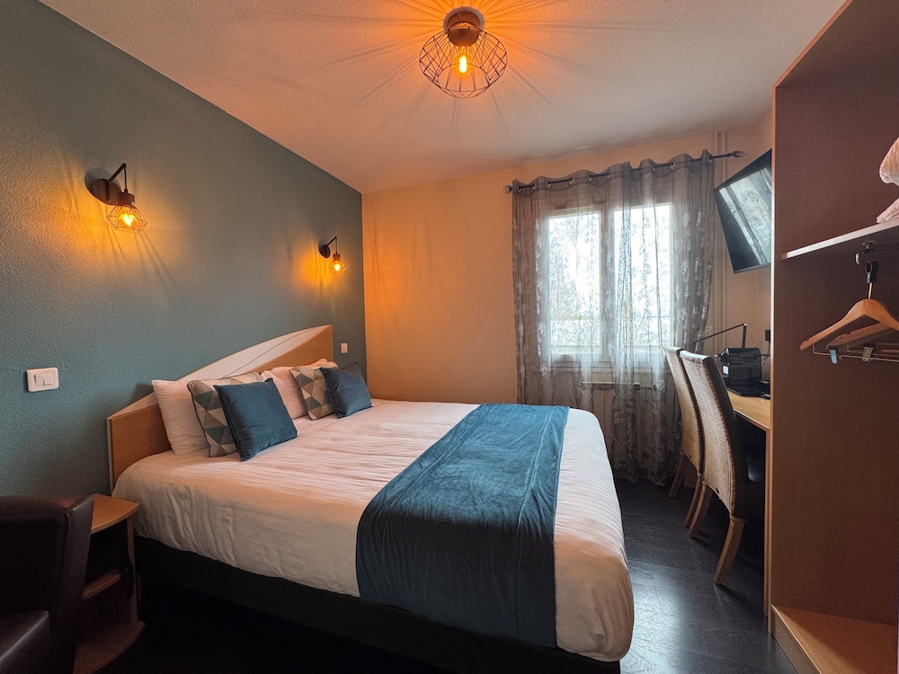 HOSTELLERIE DU CENTROTEL ET SPA 11/29