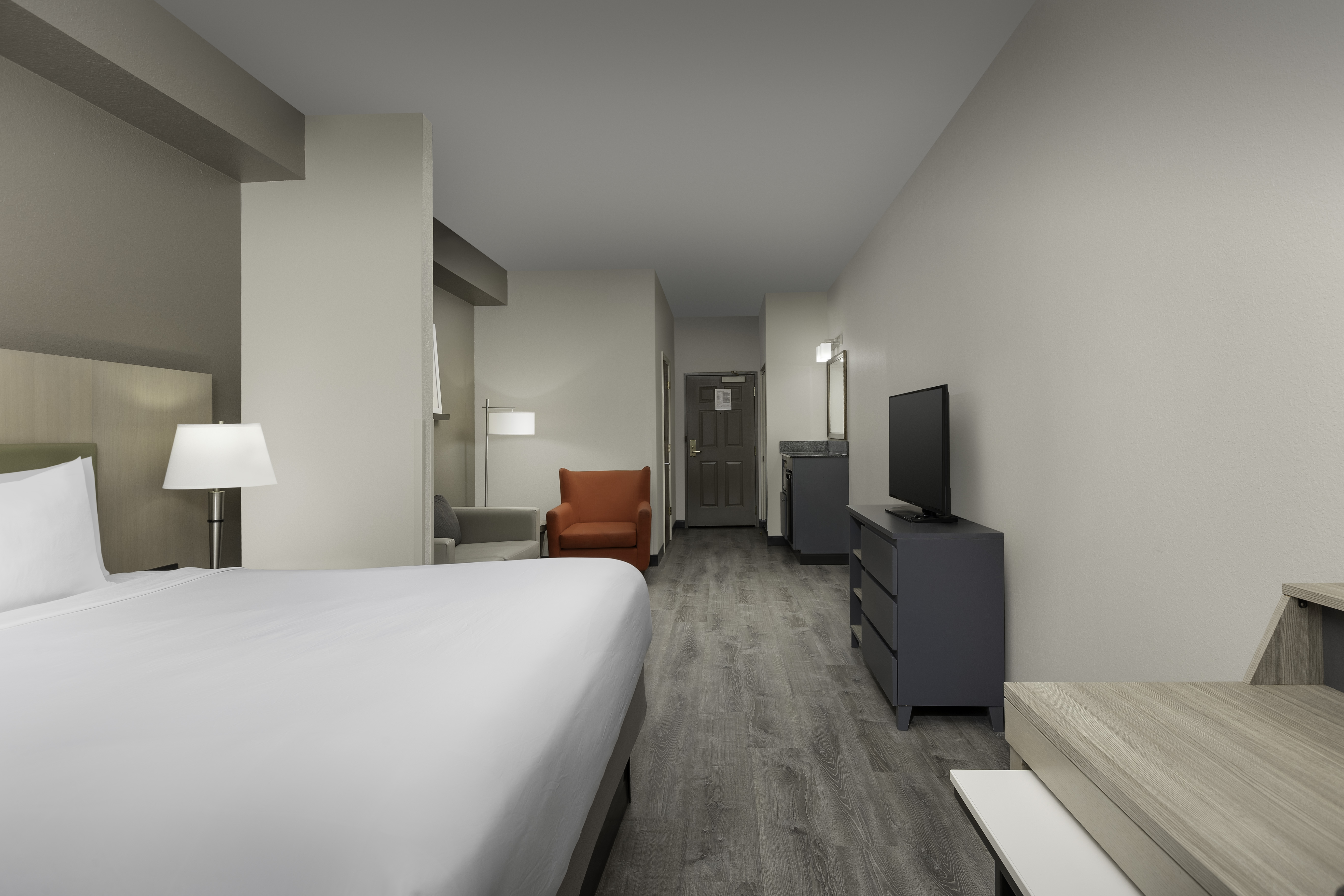 Studio, King Bed