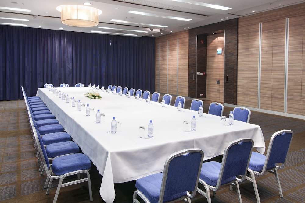 Holiday Inn Almaty 66/81