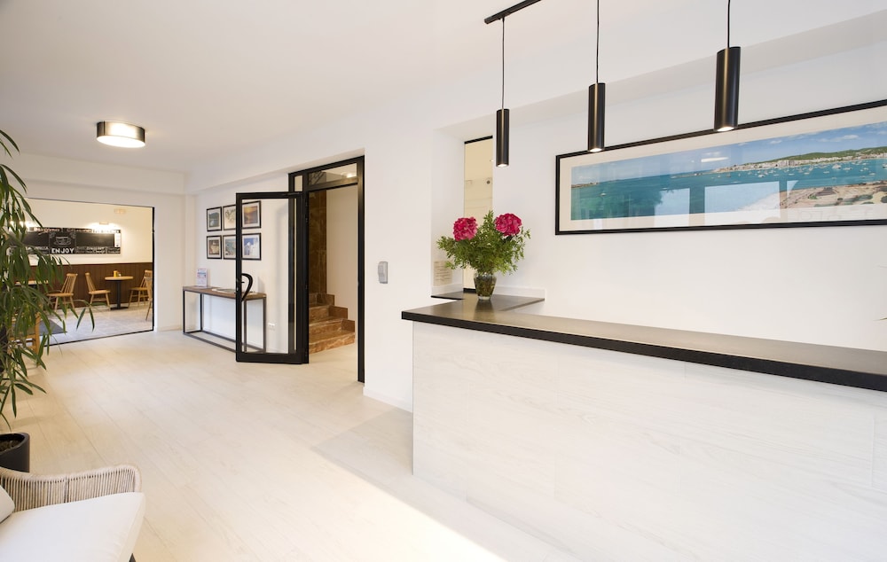 Hostal Mallorca 14/46