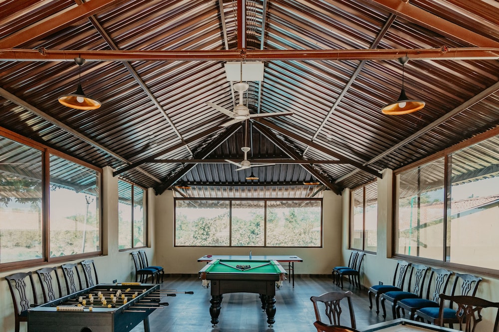 Gir Lion Safari Camp 27/36