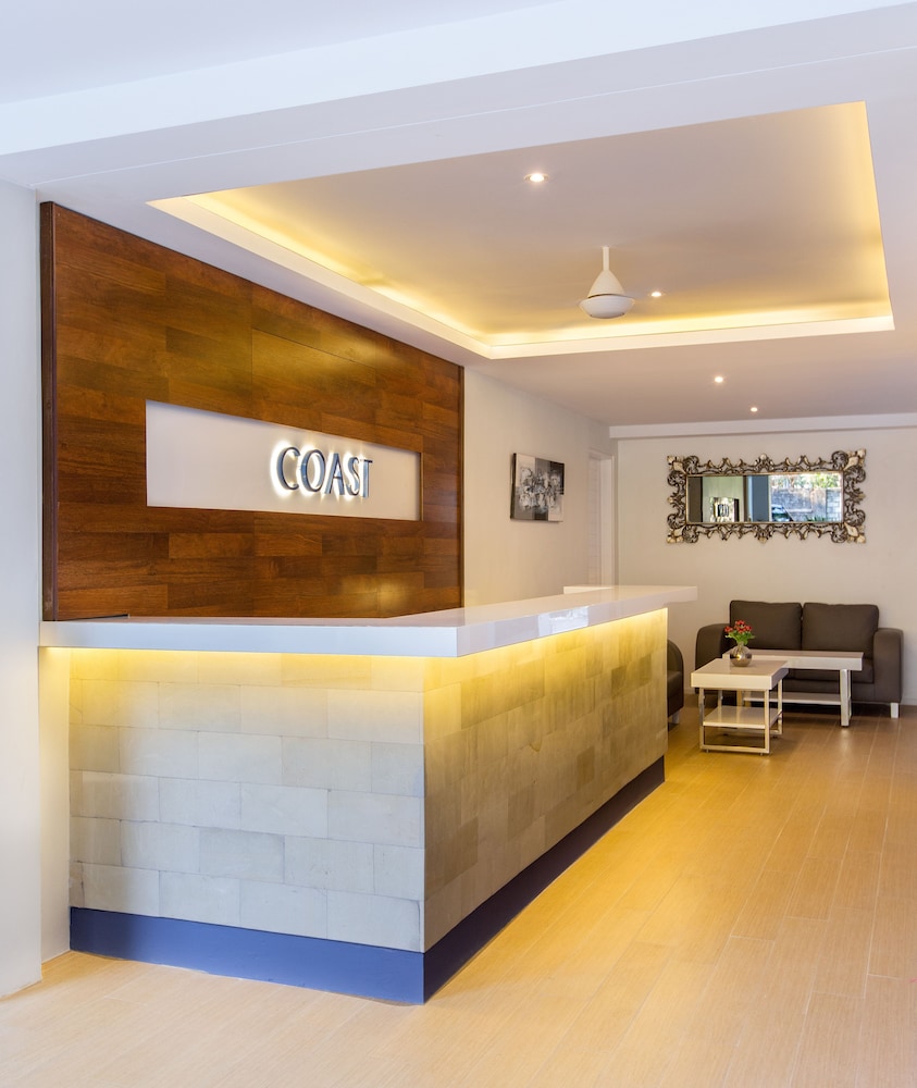 Coast Boutique Apartments 7/53
