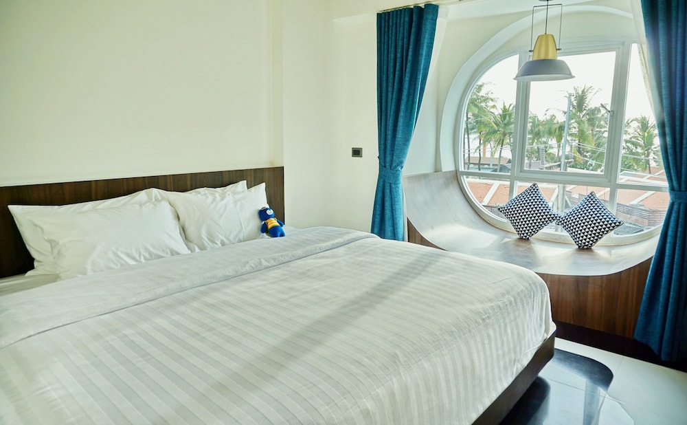 غرفة ديلوكس بسرير كينج، Bearpacker Patong Hostel 2/5