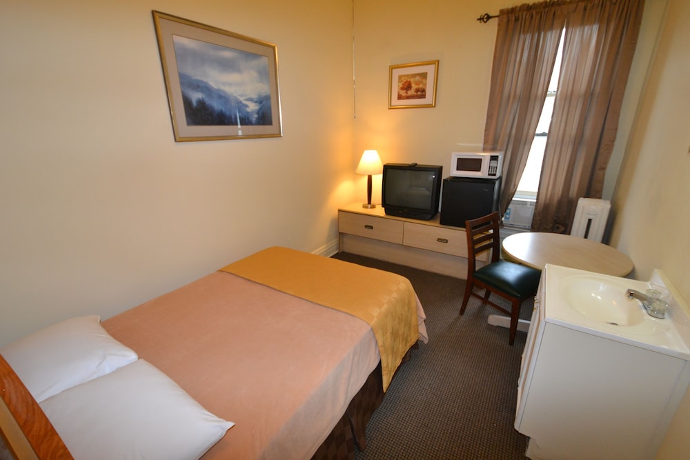 Perfect Stay Inn & Suites 12/49