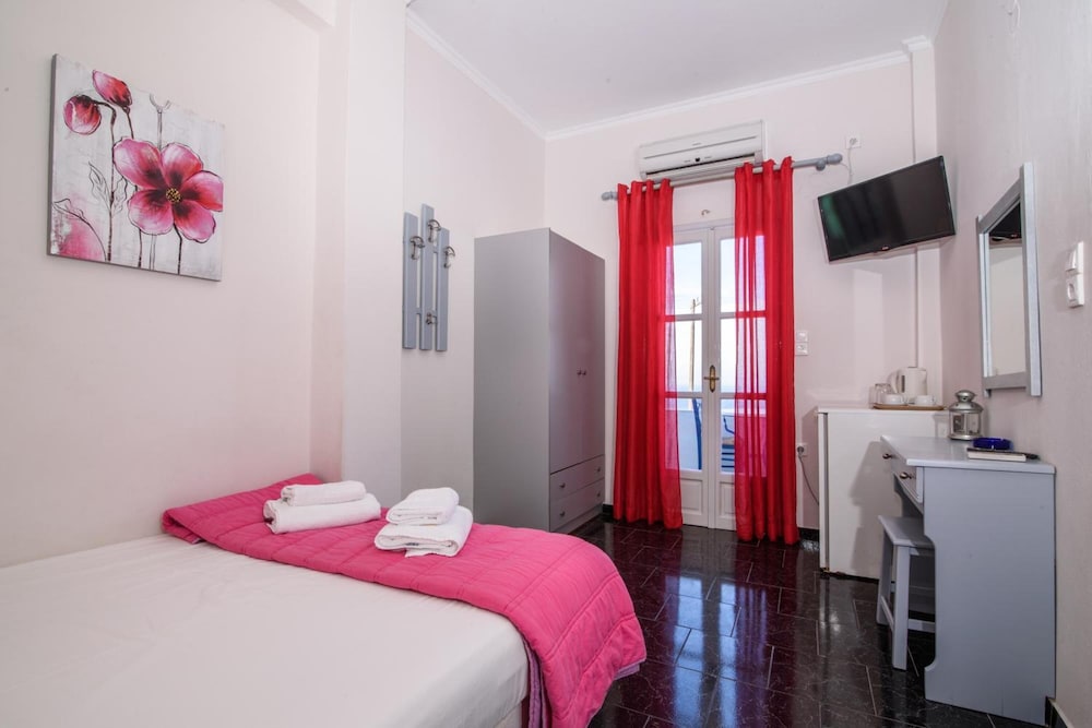 Galini Oia - Adults Only 16/77