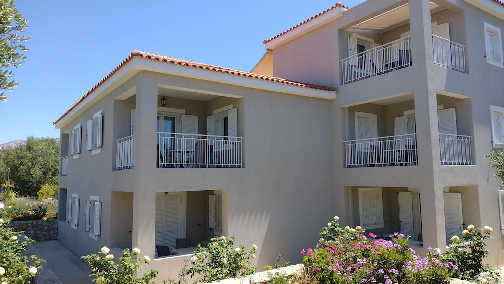 Casa de Rosa Apartments 6/68