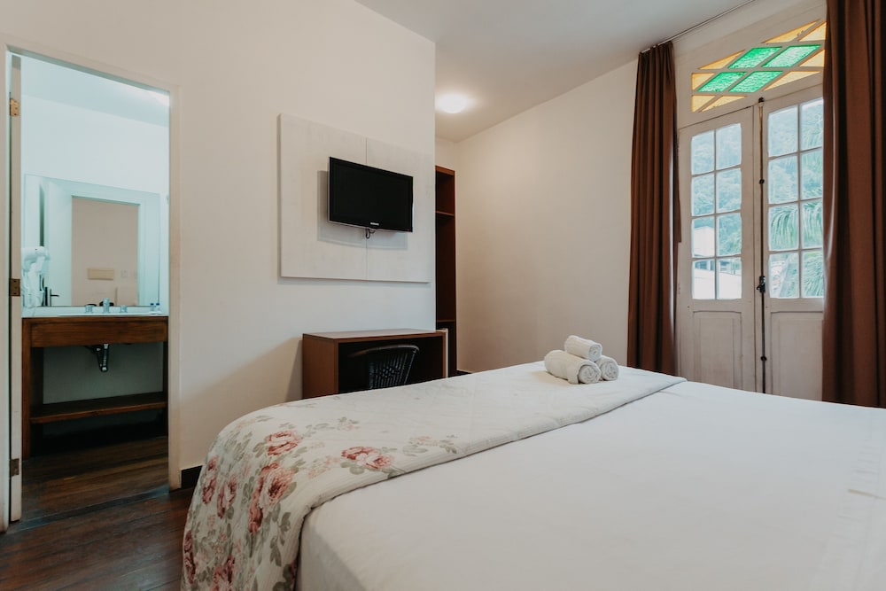 STANDARD, TWIN BEDS