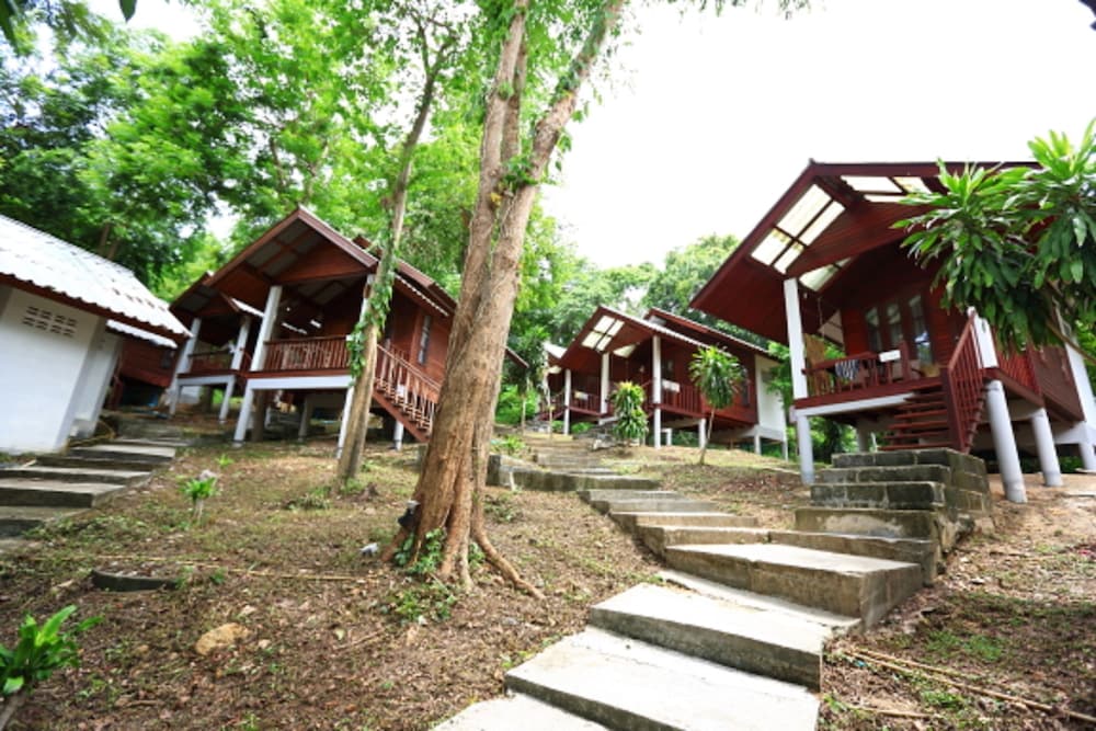 Tubtim Resort 10/71