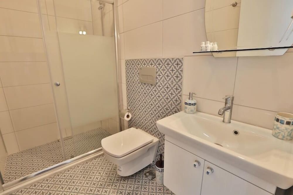 Emre Hotel 10 Oda 20/22