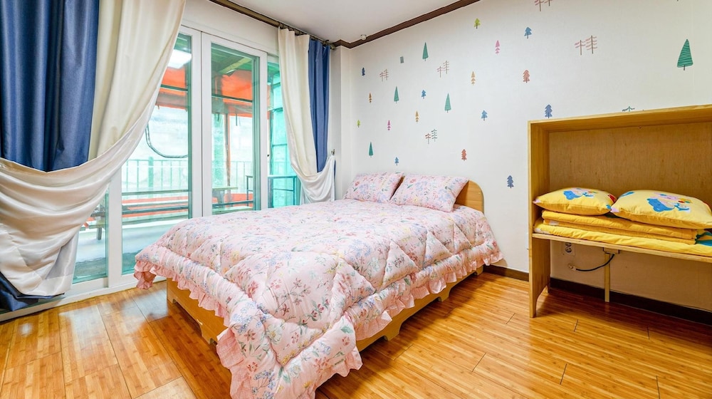 Cheongpyeong Yeoul Pension 11/50