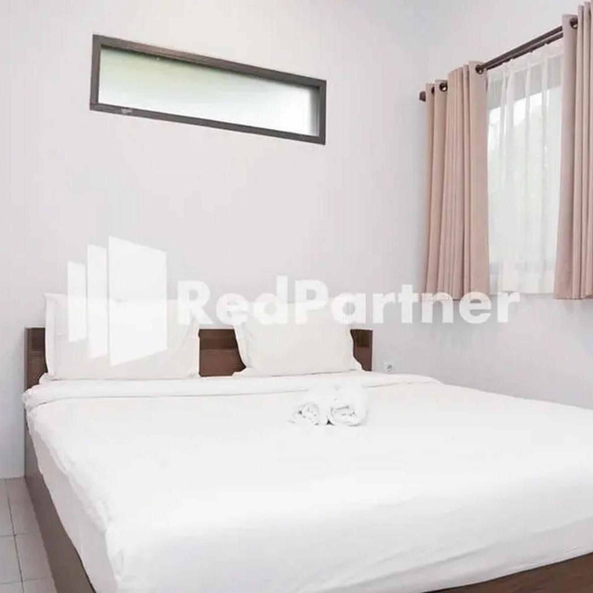 Deluxe, Double Bed