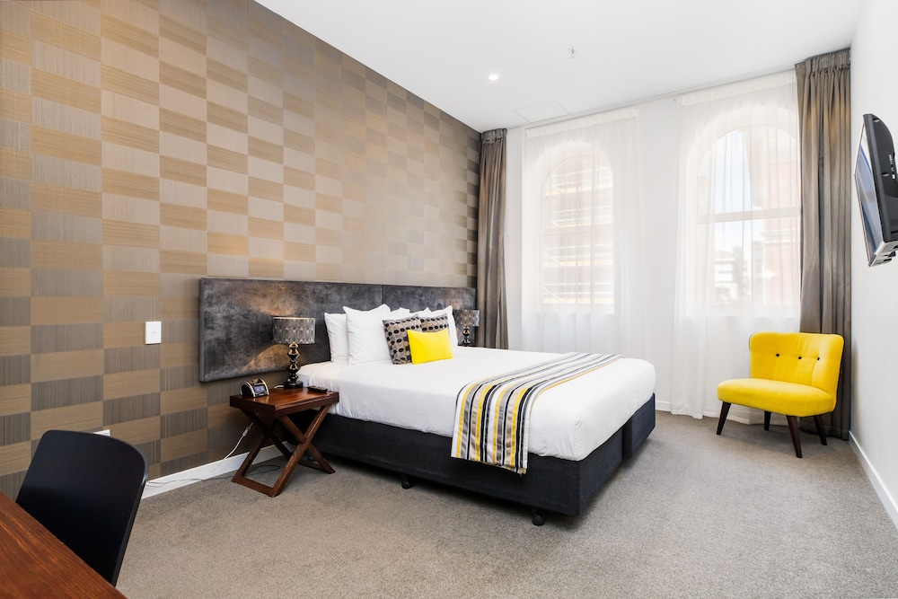 Hotel 115 Christchurch 22/65