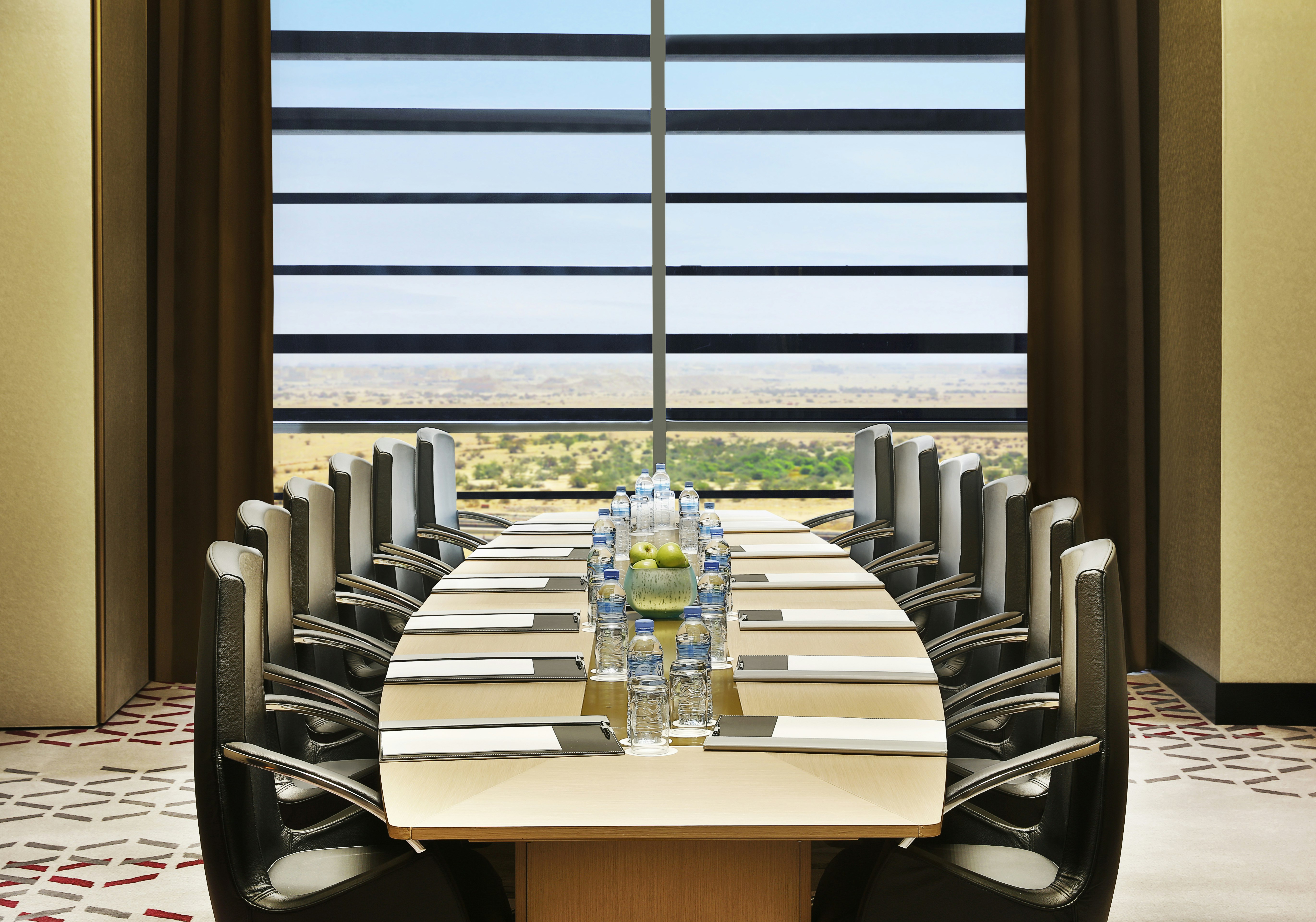 Alrayyan Hotel Doha Curio Collection By Hilton 70/74